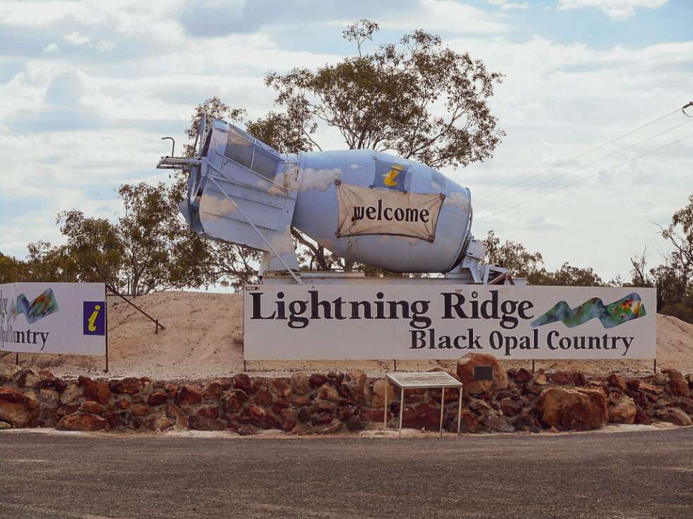 We Drive From Moree To Lightning Ridge Via Walgett