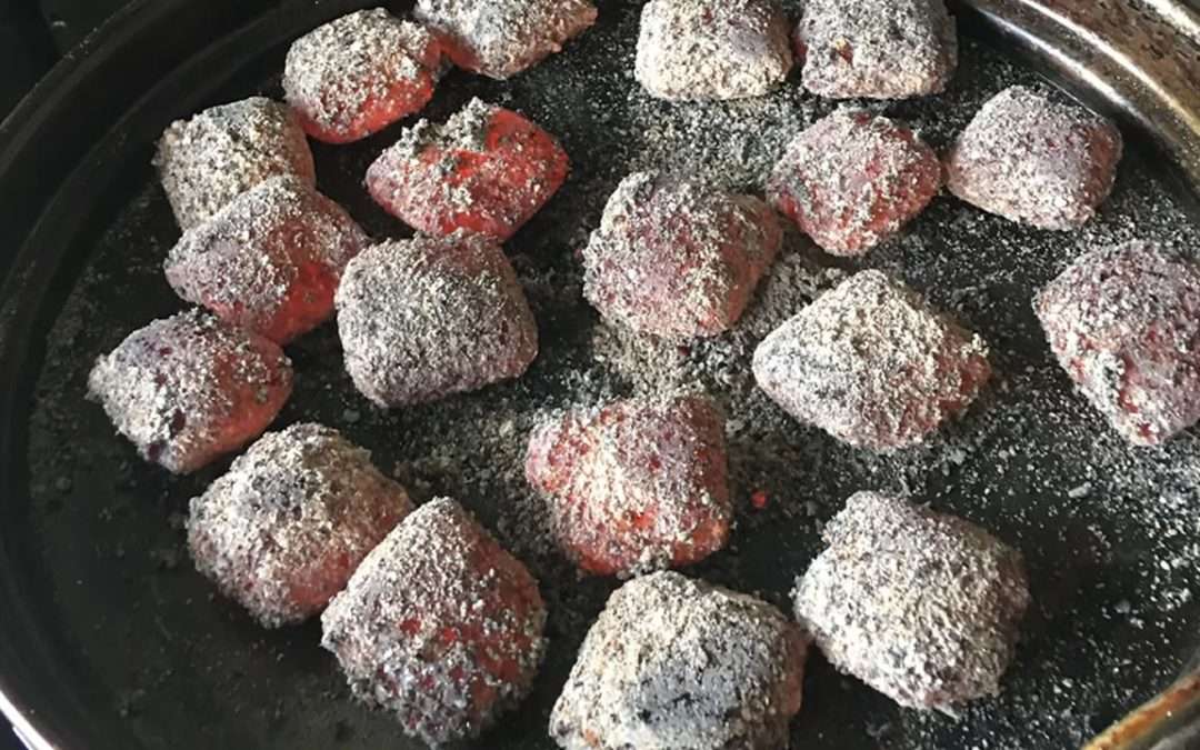 How To Use Heat Beads With A Camp Oven