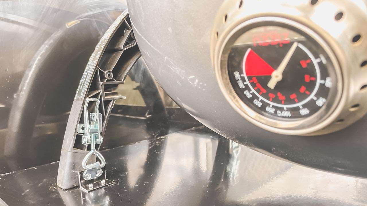 Ziggy BBQ Mounted To BBQ Slide out