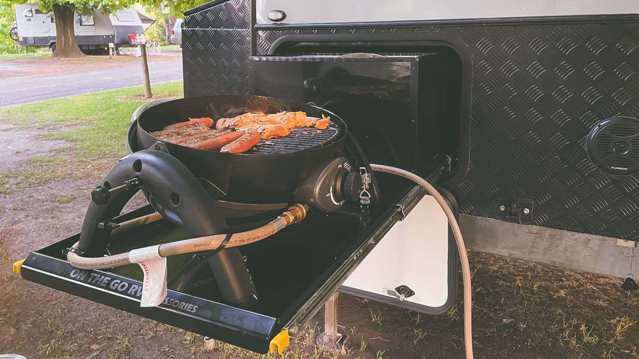 Ziggy BBQ Slide Jayco All Terrain