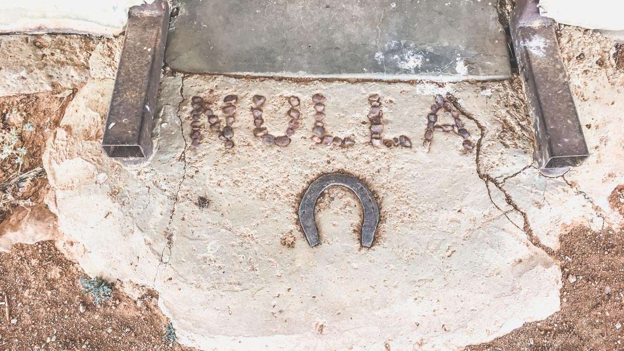 Entry To Nulla Station Bunkhouse