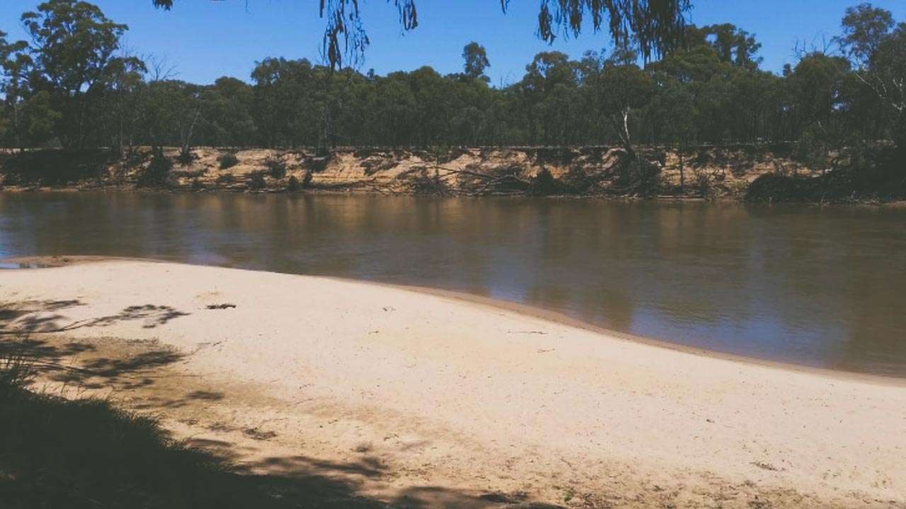 Free Camping Moama River Bend