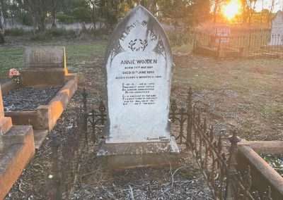 Geocache Hunting In Old Junee Cemetery