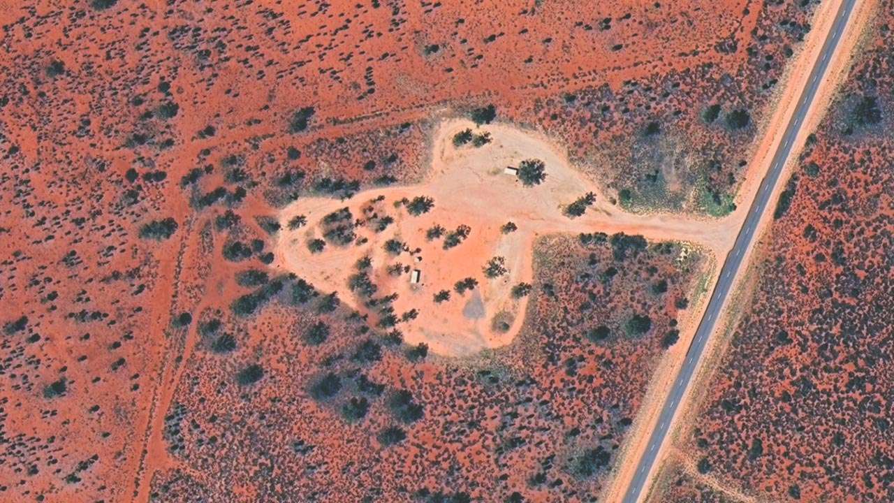 Petermann Rest Area Lasseter Highway Camping In Uluru