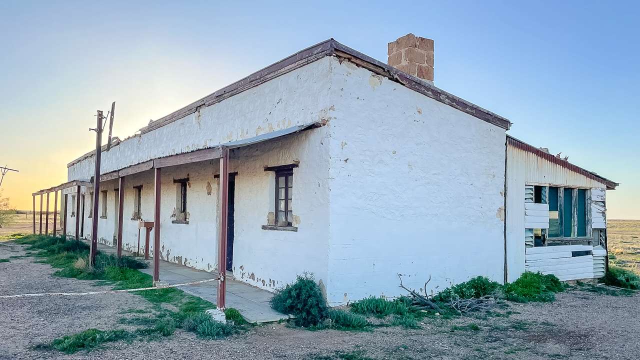 Curdimurk Siding Building
