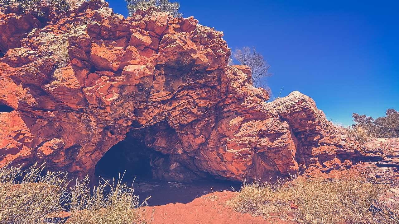 Lasseters Cave He Went No Further