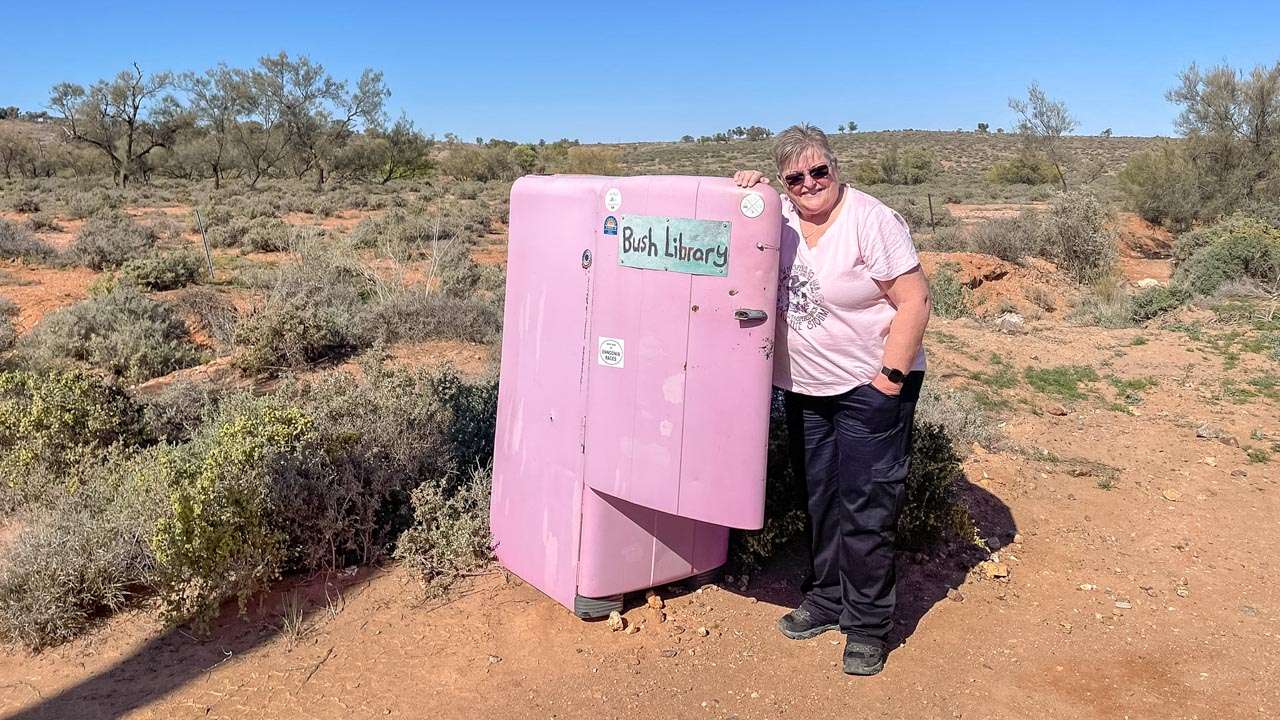 Bush Library At Rest Area Between Broken Hill And Cockburn