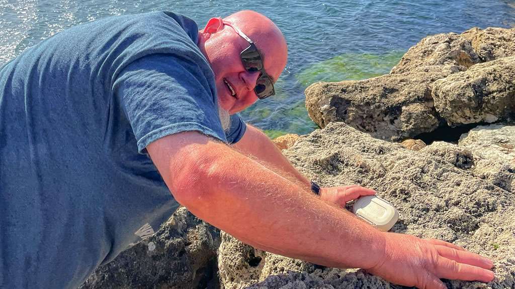 Geocaching Woodman Point WA: Great Hides Great Location!