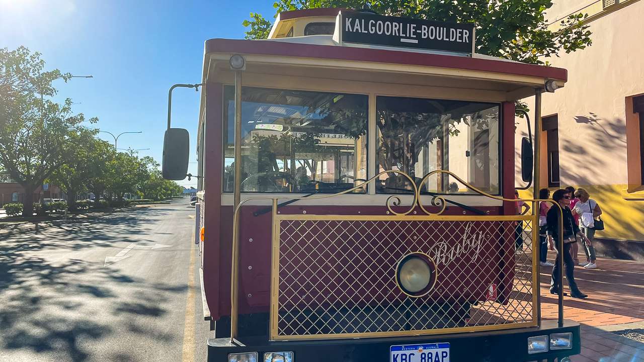 Guided Bus Tour Of Kalgoorlie Boulder