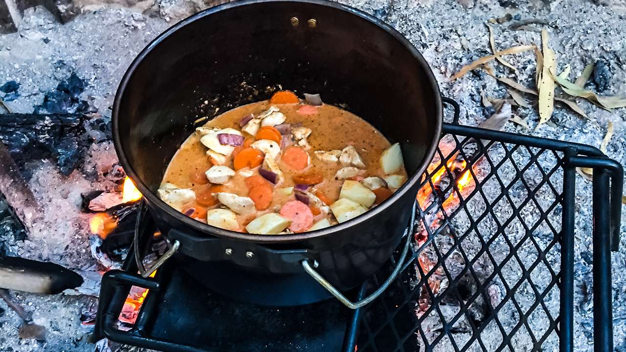EASY Camping Dinners Chicken Curry