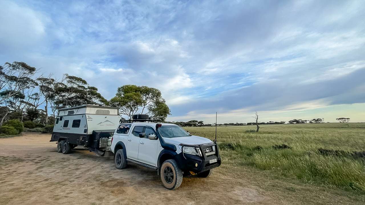 Free Camping Near Penong SA At Cohens Old School Site