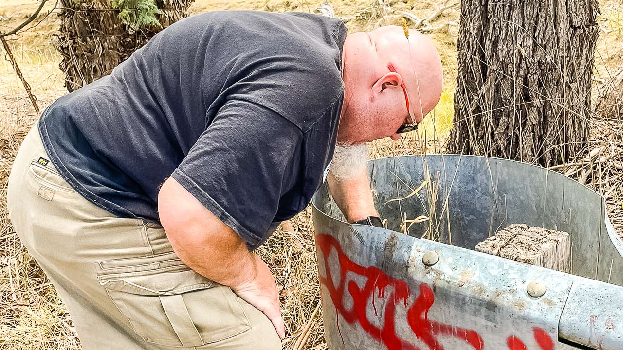 Geocaching Near Breadalbane Sneaky Hide