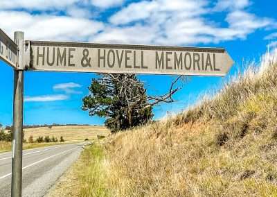 Hume & Hovell Memorial Obelisk Sign