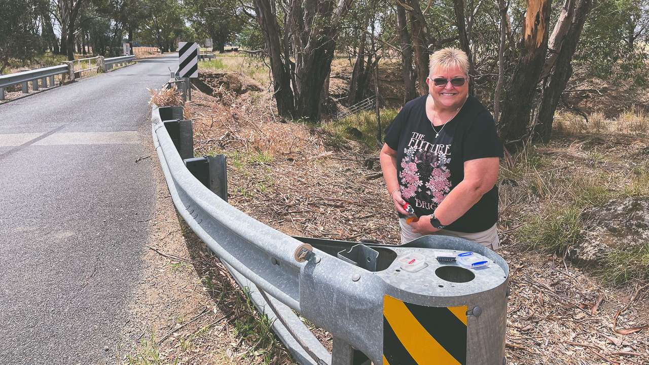 A Roadside Geocache Hide