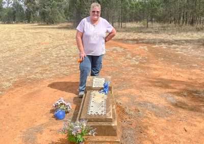 Grave Of Laurance Mckenzie In Aria Park Cemetery