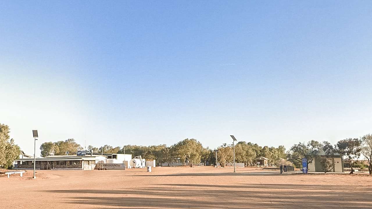 William Creek Hotel Accommodation Campground Entrance