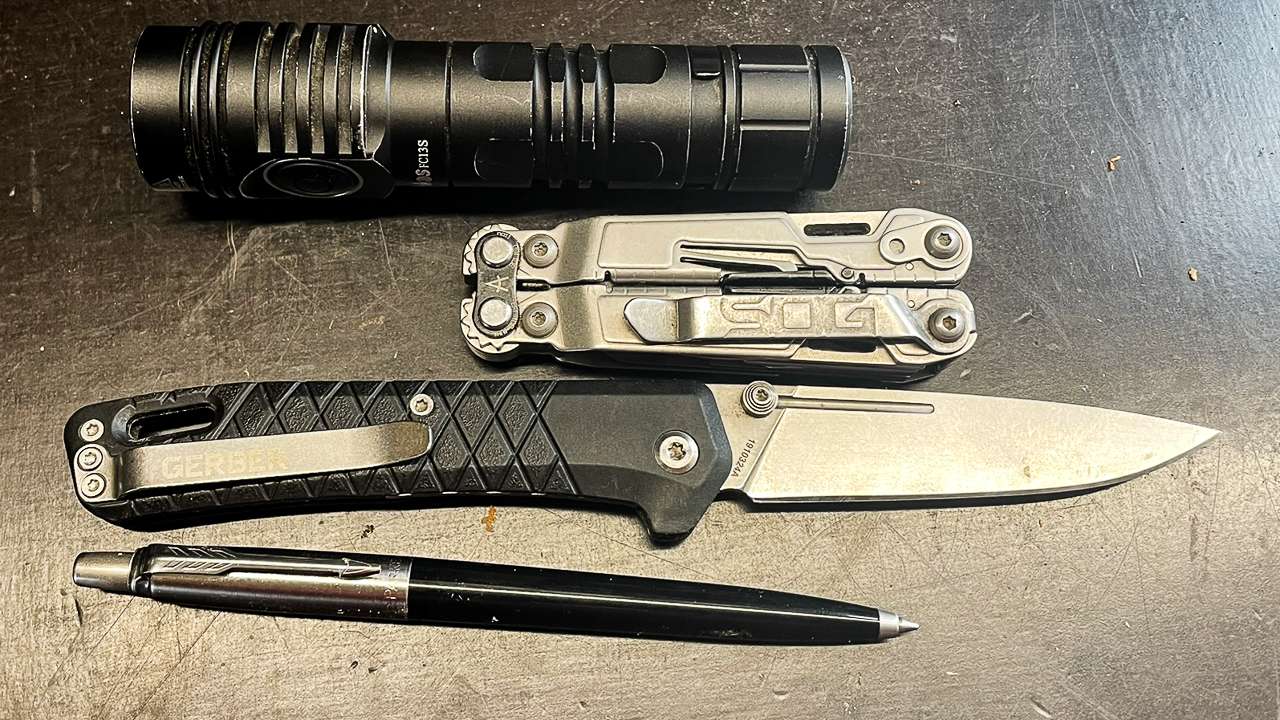 EDC Everday Carry For Camping With A Caravan