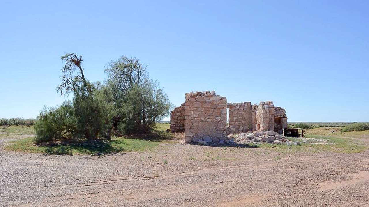 Lake Harry Ruins Campsite Birdsville Track