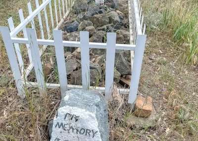 John Gilberts Grave Outside Of Binalong NSW