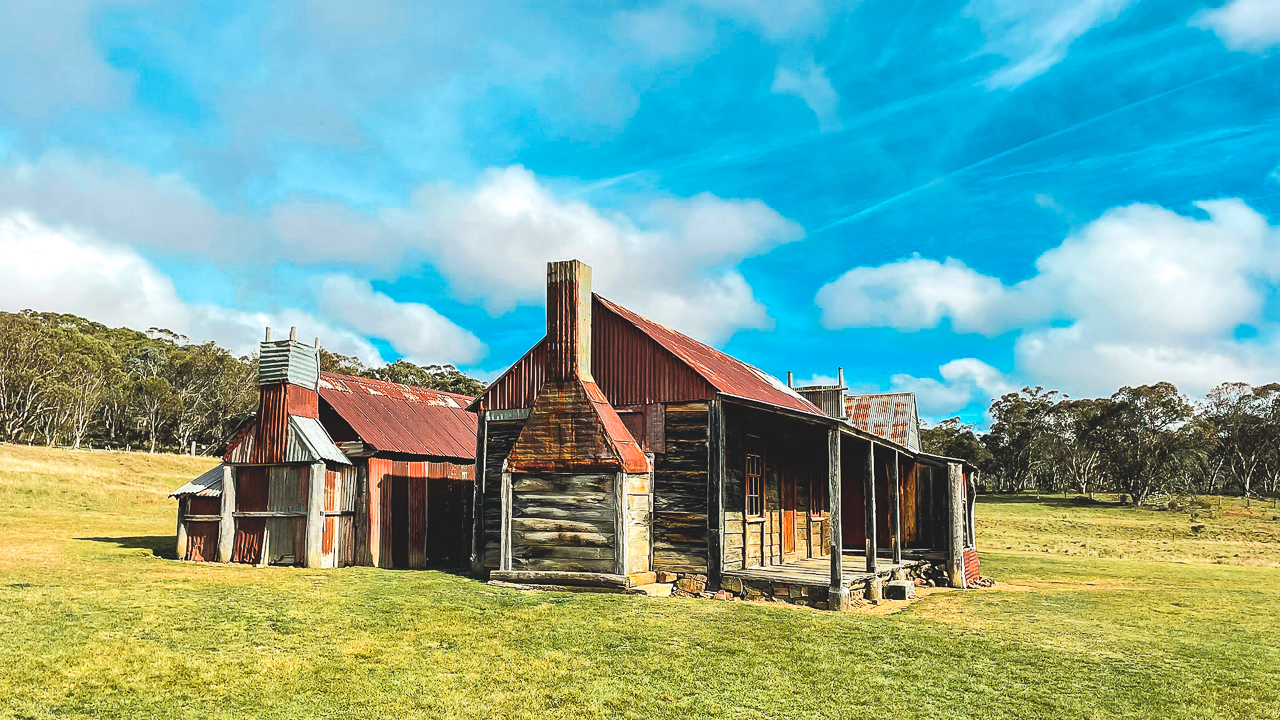 The Spectacular Coolamine Homestead One Of Many NSW High Country Huts